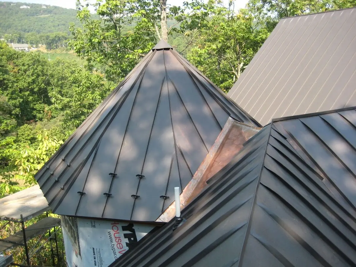 Professional Roof Tarp Installation by Craftsman Roofing in Keys Farm